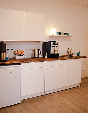 Küchenecke im Coworking Space.